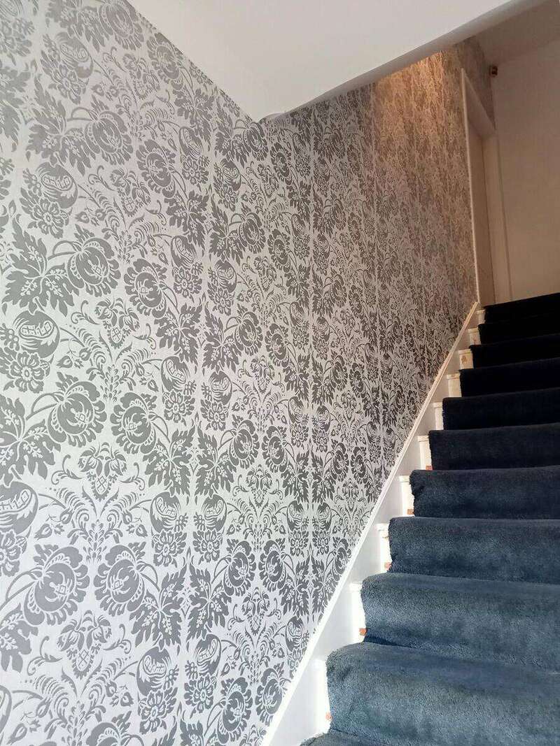 wallpaper hanging Amersham, HP6
